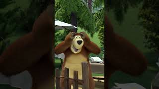 Дорогу трудящим #Shorts #машатаведмiдь #mashaandthebear #cartoon