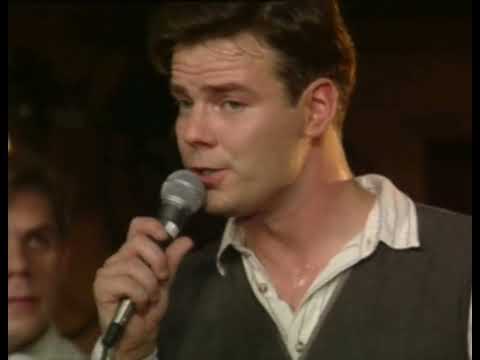 Jari Sillanpää – Satulinna (Kesäillan valssi)