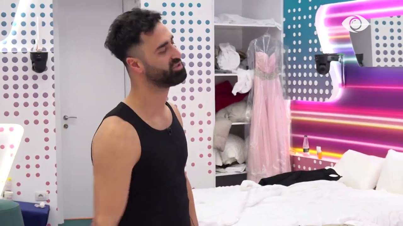 “Ke bërë gabimin më të madh me mua”/ Miri diskuton me Erikun në dhomën e gjumit