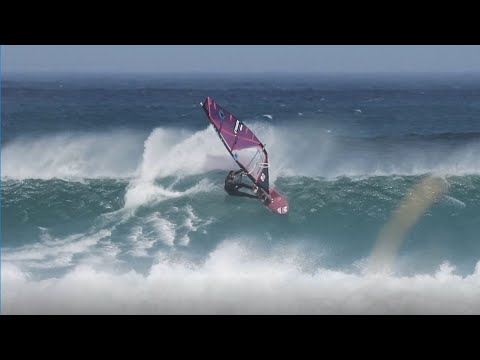 Marc Paré Rico showing unreal wave action!