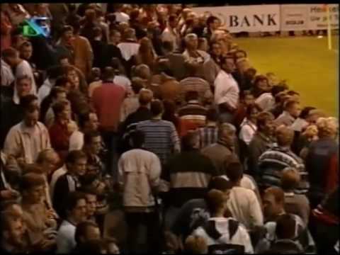 (1999-08-24) Urk-FC Twente 0-9 (0-3)