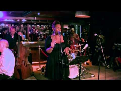 Maya Blu 'High Heels'