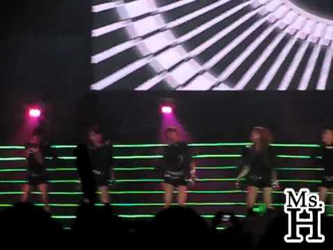 110823 kpop' girls in hk - kara - jumping