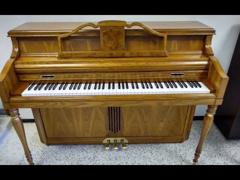 Wurlitzer Upright Piano Classic Ltd (Used) image 5