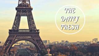 Kadr z teledysku Summer in Paris tekst piosenki DJ Cam