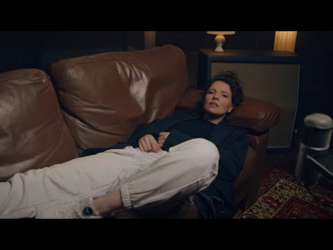 Anne Sila - Même si ça fait mal (featuring Matt Simons)