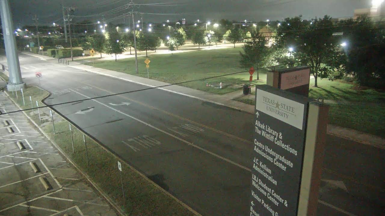 Live webcam view of Aquarena Springs & Charles Austin