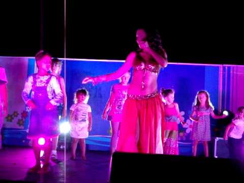 Belly dance lesson with Teddy