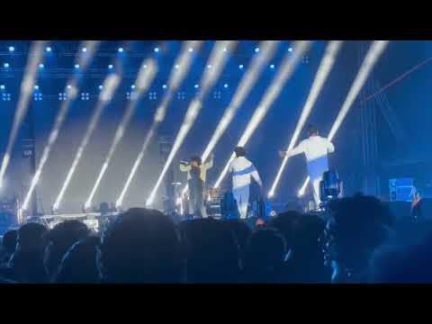 Ponnu siricha…😍 @RapCeylon  at #vijayantonyconcert  #ogvibe #rapceylon