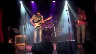 HOT STRINGS BLUES BAND