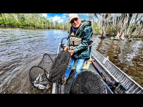 Off-Grid Houseboat Getaway- Hoop Nets & Jug Lines and a Wild Swamp Ride with Snakes and Gators!