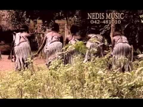 Sir Erico and `his Hyque Music of Africa Anyi "Kwere pt3"