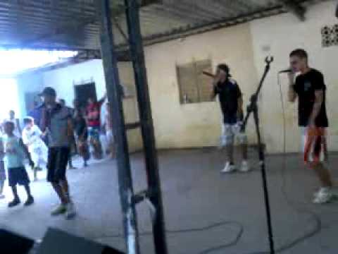 Mc Ellsynho e Mc Seta