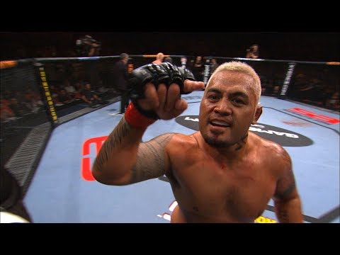 Mark Hunt Is Not Thrilled At All About Brock Lesnar Potentially Returning To The Octagon