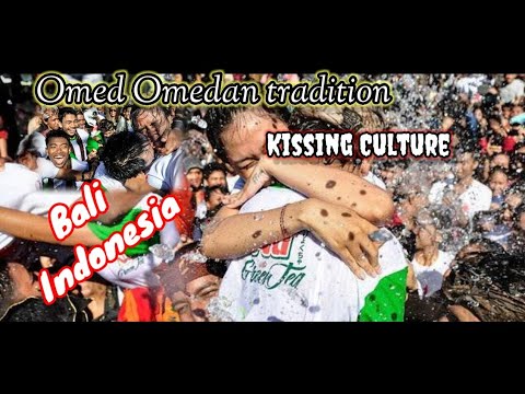 omed omedan tradition, kissing culture in Bali Indonesia #shorts #kissing #culture #bali