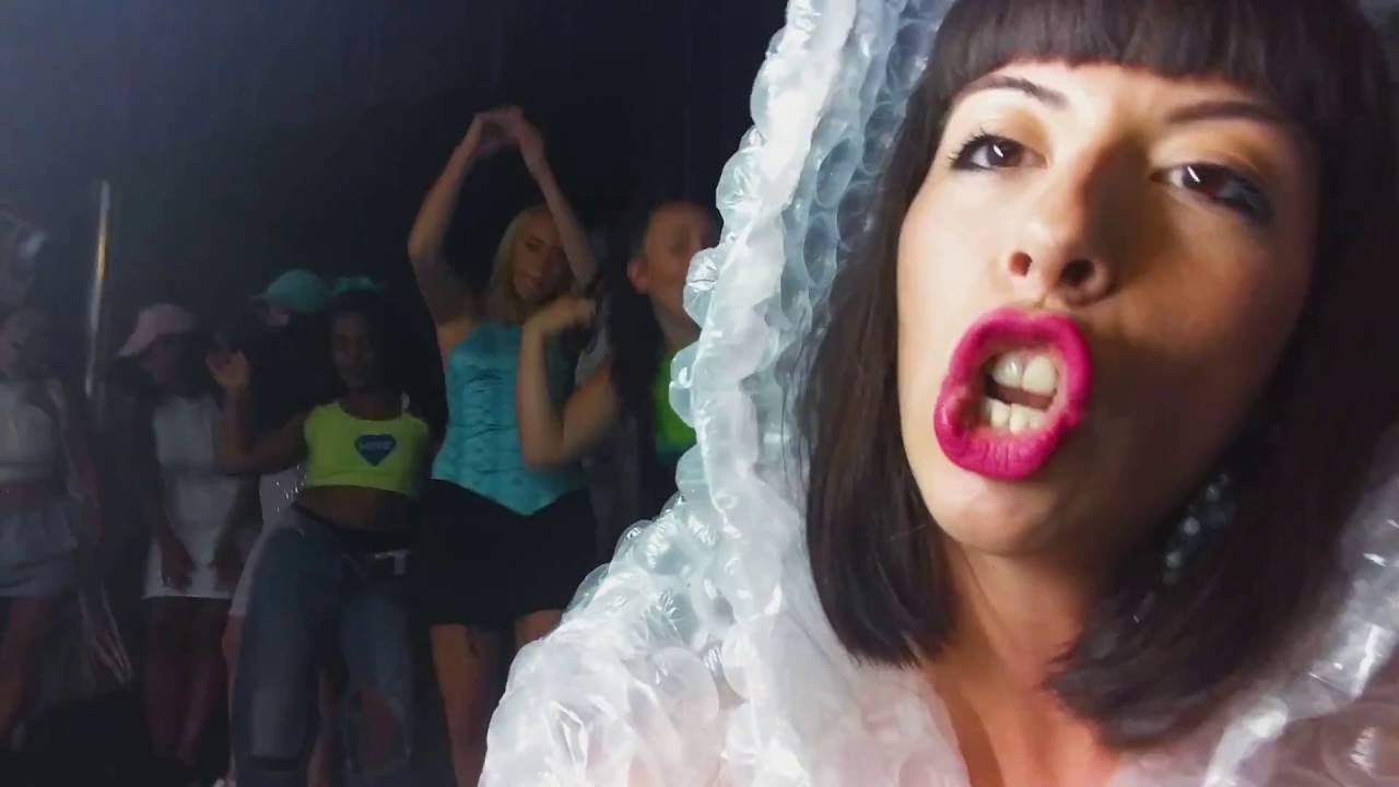 Gnucci – “Young Paula Abdul”