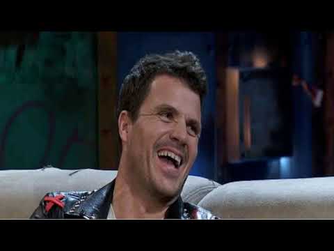 El zasca viral de Dani Martín a Miguel Bosé en La Resistencia, ¡Broncano se parte!