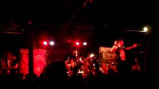 Modern Day Escape - Maybe Holding Hands Wasn&#39;t Such A Good Idea (Live)