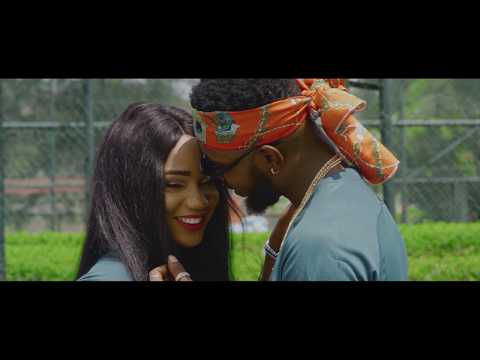 SAINT TT FT SUPERSTAR MAXI - 10 10 (Official Video)