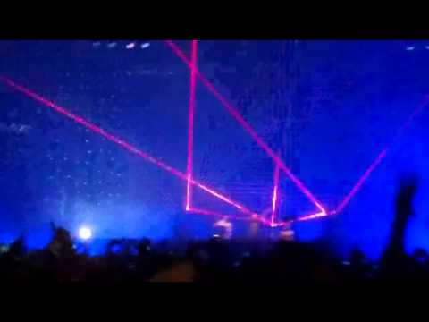 Ilan Bluestone & Jerome Isma-Ae - Under My Skin