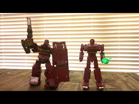 Transformers Toe 2 Toe   Badcube Wardog vs FansToys Sheridan