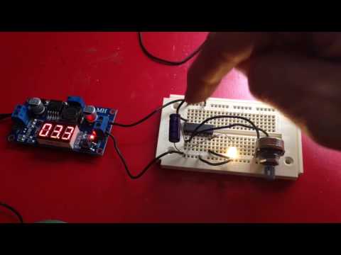 My LED Schmitt Trigger 40106 Oscillator Works