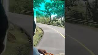 Download lagu Skill Dewa Bus Pariwisata Menanjak Di Jalan Ekstrim Berkelok Ciwidey Bandung #shorts mp3