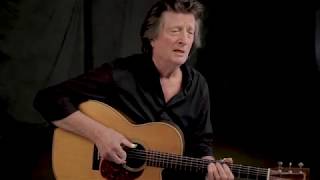 Watch Chris Smither Perform Three Songs from ‘Call Me Lucky’ (Acoustic Guitar Session)