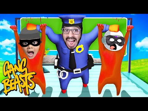 POLICIAS Y LADRONES EN LUCHAS LOCAS | Juegos Karim Juega