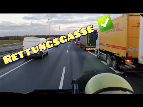 [Perfekte Rettungsgasse] Einsatzfahrt zu Kraftsoffaustritt auf der A1