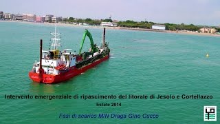 preview picture of video 'La Dragaggi srl - Ripascimento Jesolo  2014 - Fase 2 - Scarico M/N Draga Gino Cucco'
