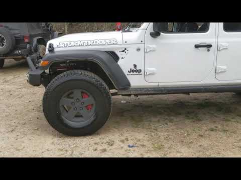 37" Milestar Patagonia A/T R on the Gladiator