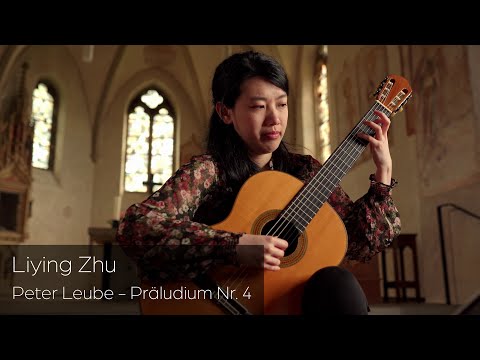 Liying Zhu plays Präludium Nr. 4 by Peter Leube on a 1962 Fleta Guitar