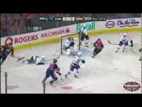Vancouver Canucks at Edmonton Oilers   01\21\2014