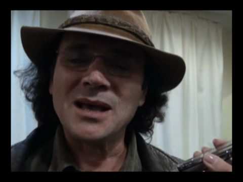 Confira como foi a apresentação do violeiro Almir Sater, no Cine Luz