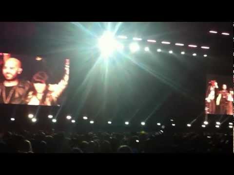 Italia loves emilia........noi....roberto e denise ...2 dei 150.000 presenti ..... c'eravamo...!...