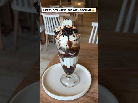 Hot Chocolate Fudge🥰 @260/- #hotchocolatefudge #chocolatelovers #chocolate #dessert #chocolateday