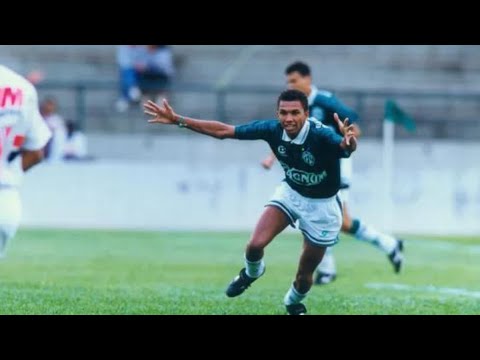 Amoroso faz único gol de calcanhar do Dérbi Campineiro, mas Careca estraga a festa do Guarani