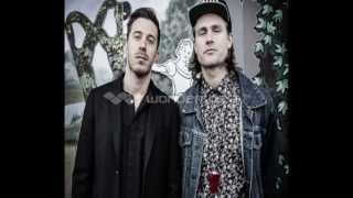 Nik og Jay - Novembervej