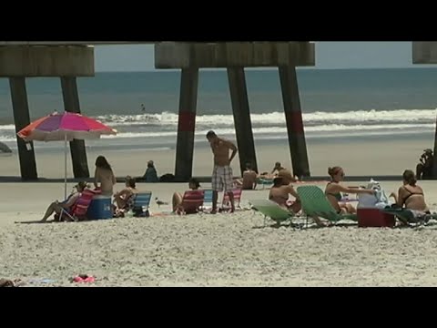Keeping your feet safe at the beach