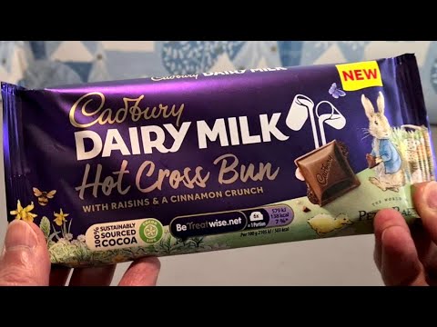 Cadbury Dairy Milk Hot Cross Bun with Raisins & a Cinnamon Crunch - Random Reviews