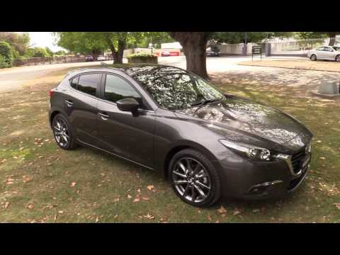 Mazda 3 SP25 Manual Presentation - Machine Grey