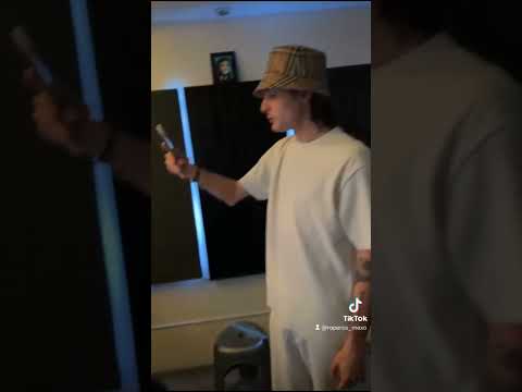 Pe$o Pluma y Lefty Sm grabando- que me va contar