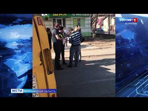 В Астрахани перевернулась маршрутка: подробности ЧП