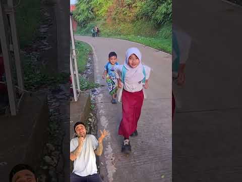 copii din Thailanda fara frica #curaj #sarpe #bravo