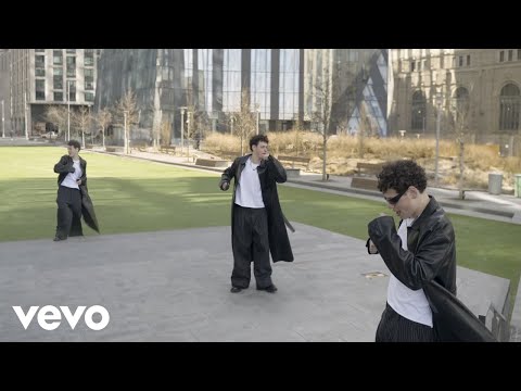 Julian Lerner - Dead End