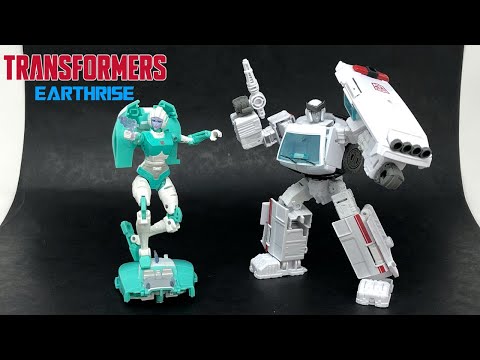 Transformers Earthrise Paradron Medics Ratchet & Lifeline Review