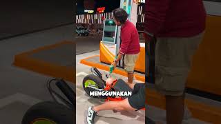 Download lagu orang eropa naik motor ala thailand #lucu #unik #ceria mp3 Download lagu orang eropa naik motor ala thailand #lucu #unik #ceria mp3