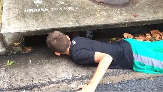 the clown offered me a balloon..