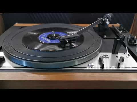 The Look Of Love ~ Dusty Springfield ~ Dual 1215 Turntable ~ Philips 1967 Mono 45rpm